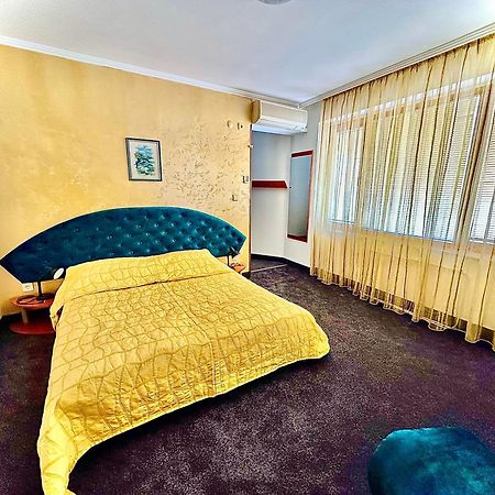 Family Hotel The Golden Fish ソゾポル エクステリア 写真