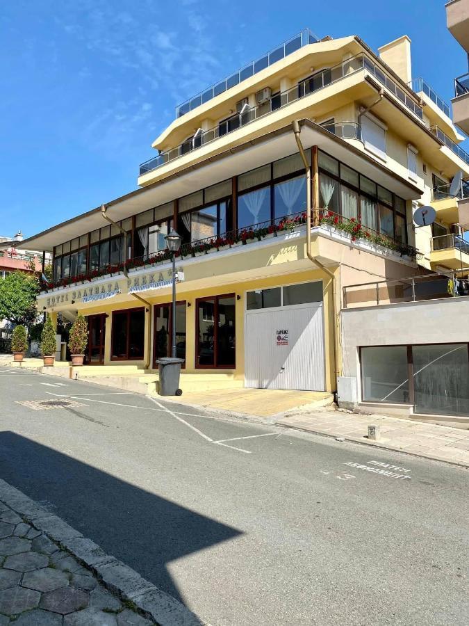 Family Hotel The Golden Fish ソゾポル エクステリア 写真