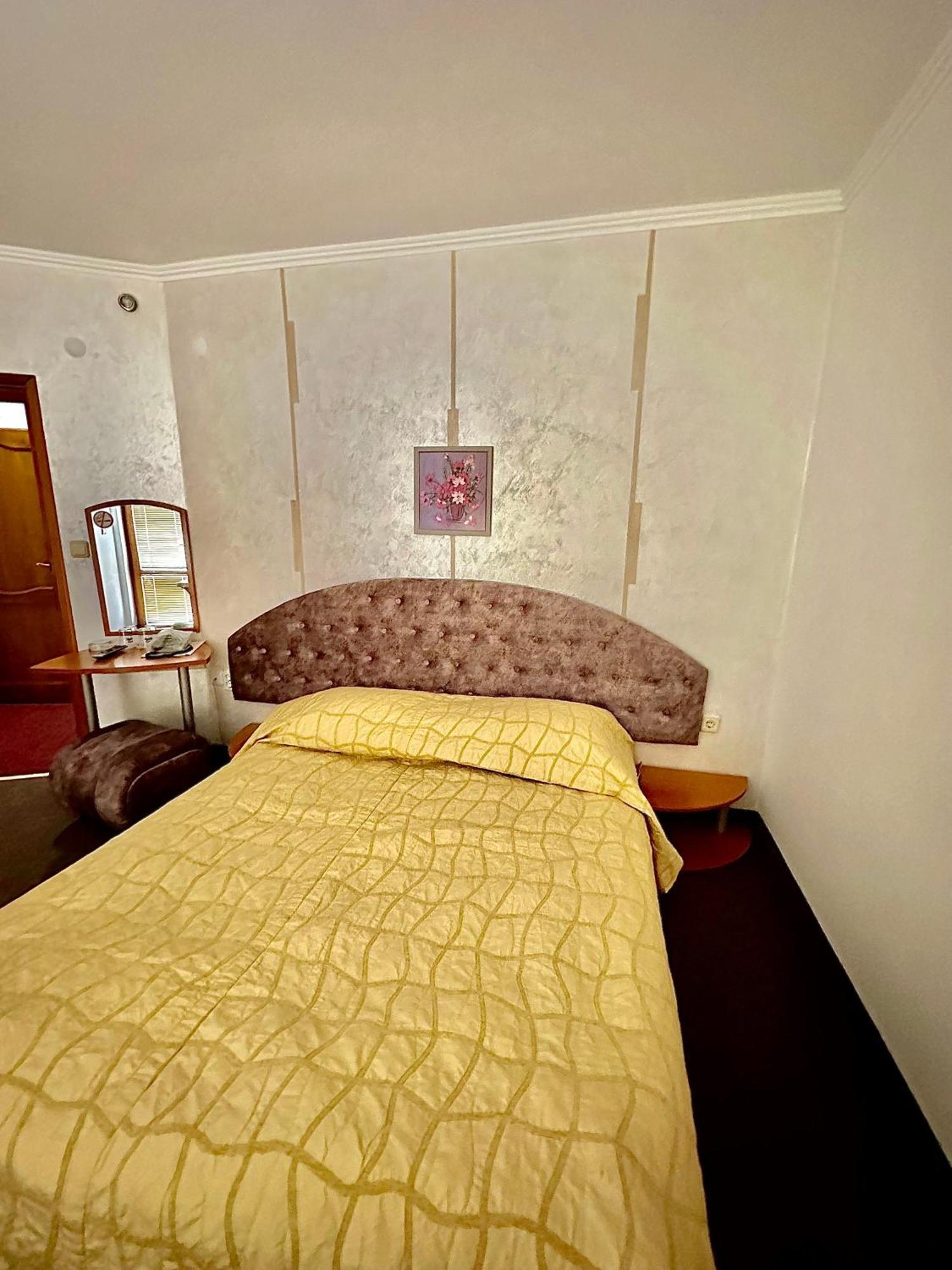 Family Hotel The Golden Fish ソゾポル エクステリア 写真