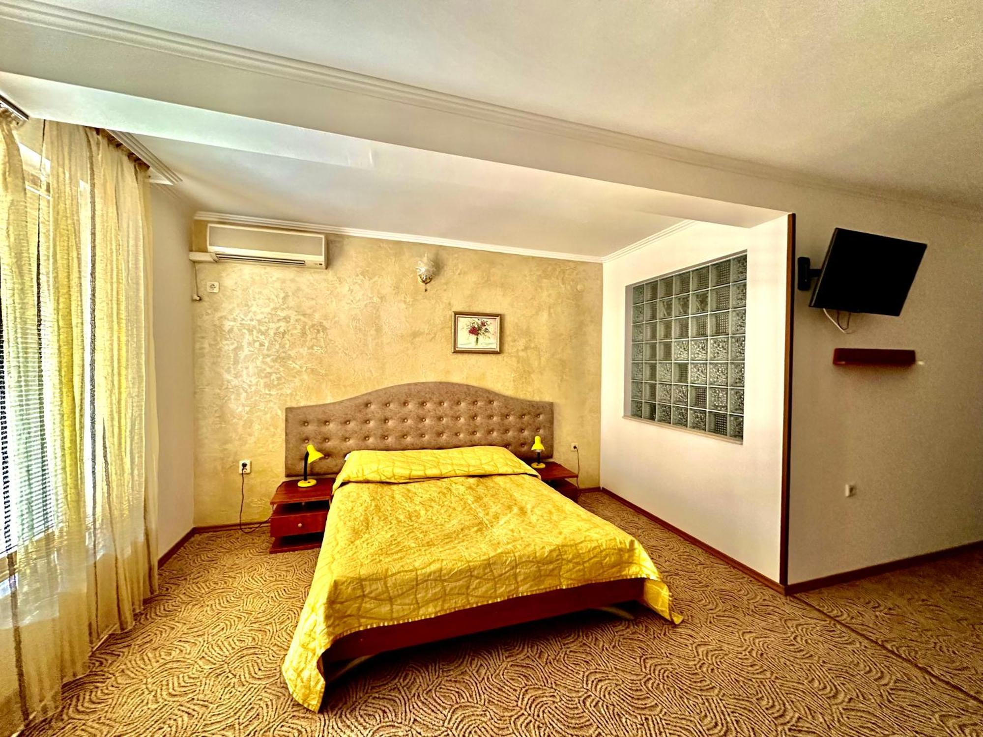 Family Hotel The Golden Fish ソゾポル エクステリア 写真