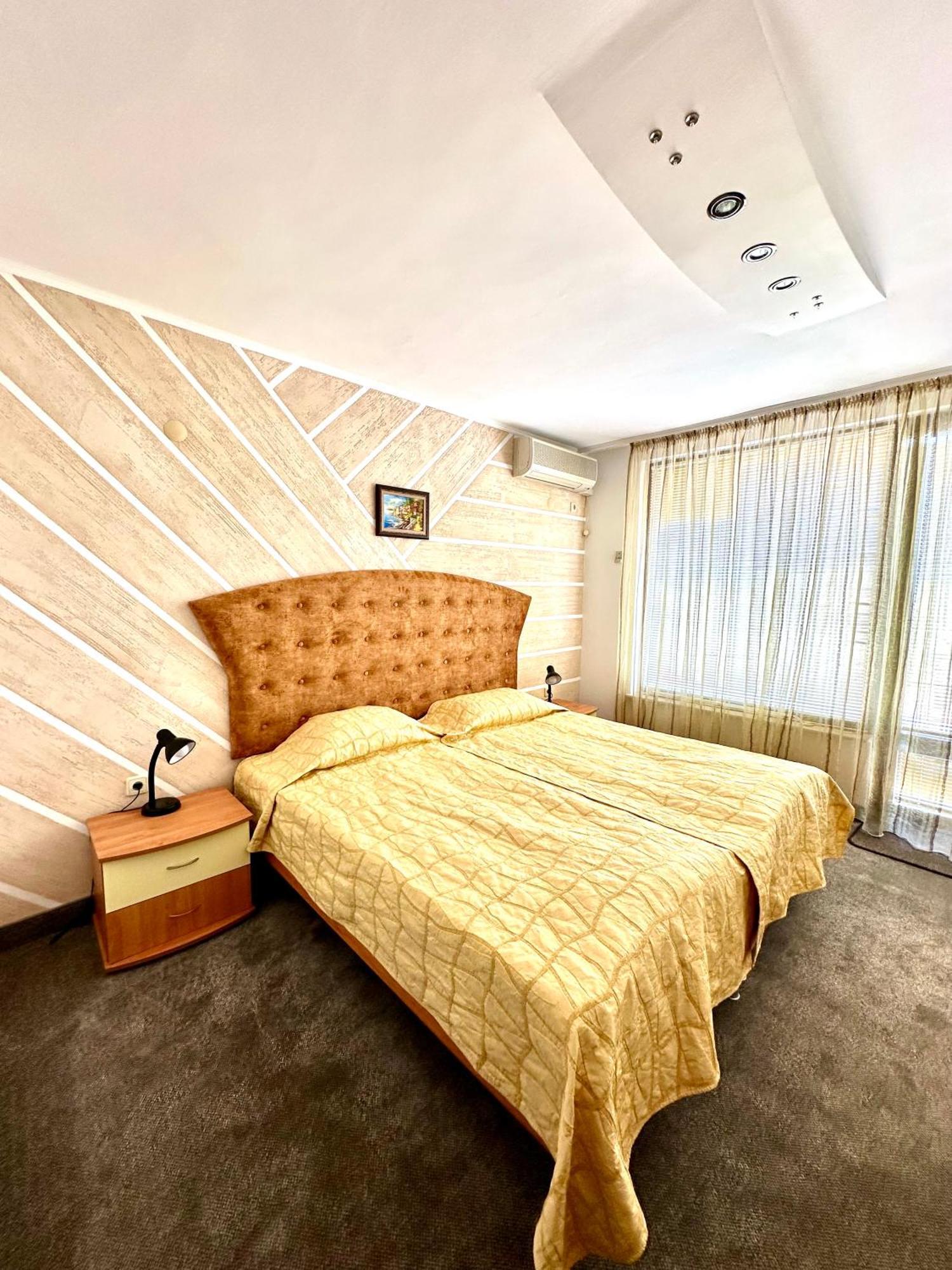 Family Hotel The Golden Fish ソゾポル エクステリア 写真